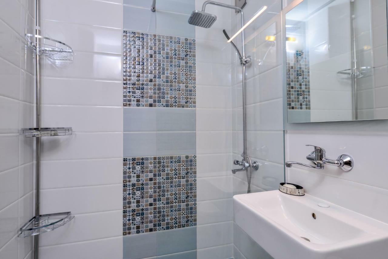 Comfortable One Bedroom Apartment In A Lively Area | Zona B5 | Russian Square Sofia Exterior foto