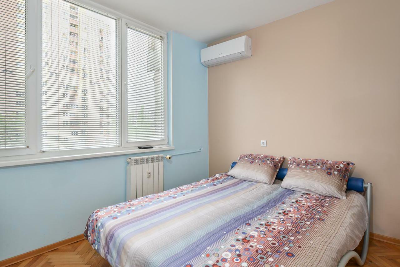Comfortable One Bedroom Apartment In A Lively Area | Zona B5 | Russian Square Sofia Exterior foto