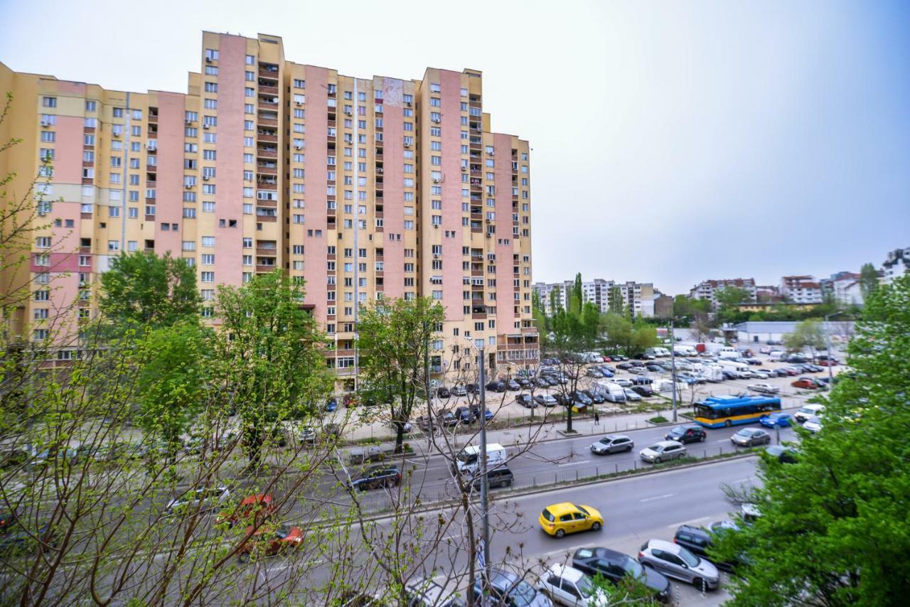 Comfortable One Bedroom Apartment In A Lively Area | Zona B5 | Russian Square Sofia Exterior foto